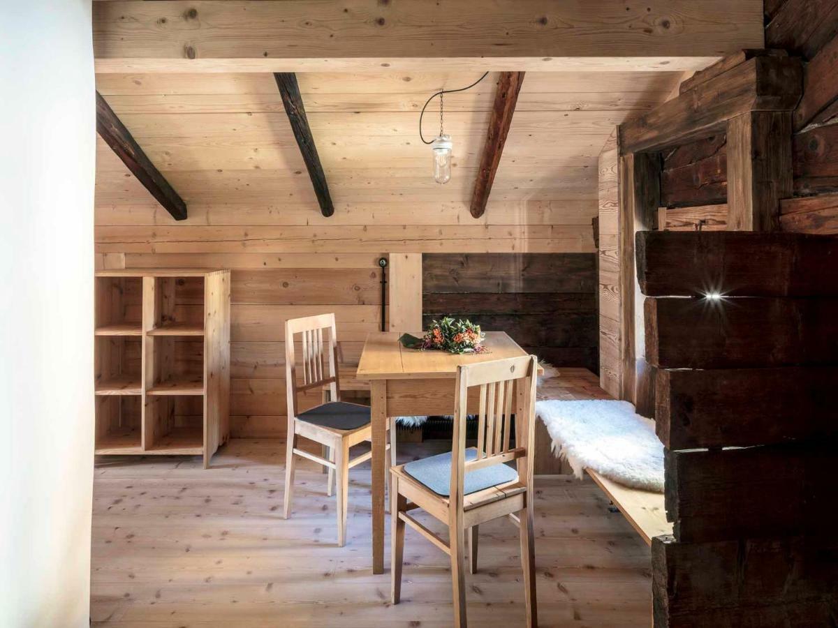 Schlosserhaus Lam Luaran gambar